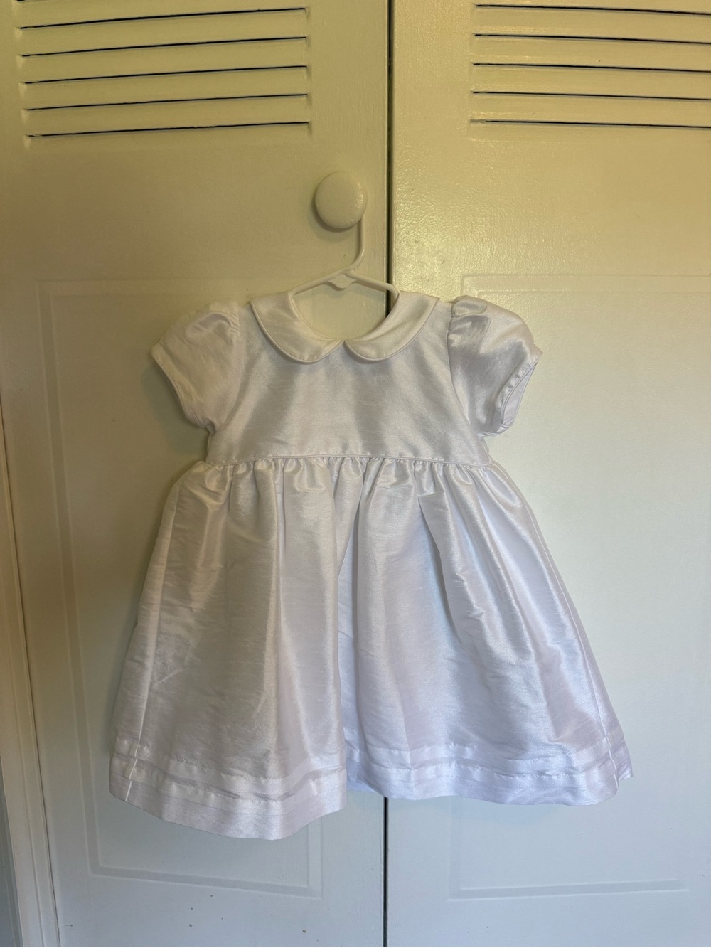 Little English White Satin Peter Pan Collar Dress